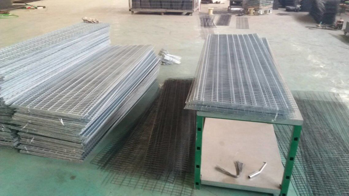 Chicken cage design